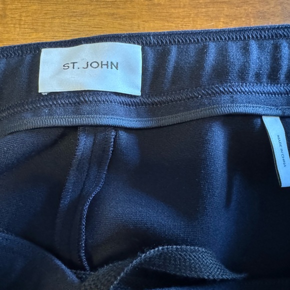 St. John Women’s Designer Luxury Navy Pull On Crepe Wide leg Pants - Size Large - Picture 8 of 14